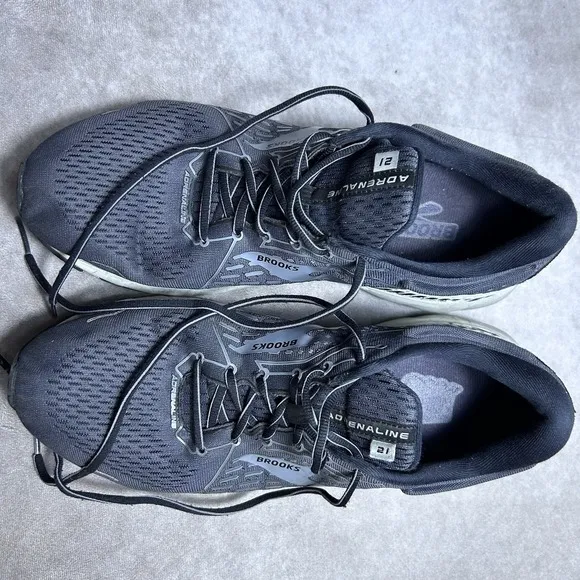 Brooks Adrenaline GTS 21 Gray Running Shoes Sneakers Mens Size 14 / 2E Wide