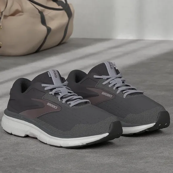 BROOKS Dyad 11 Running Shoes Charcoal Gray Burgundy White Mens 9.5 4E Extra Wide