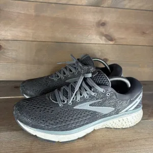 brooks ghost 11 mens size 9 wide EE shoes gray athletic running sneakers