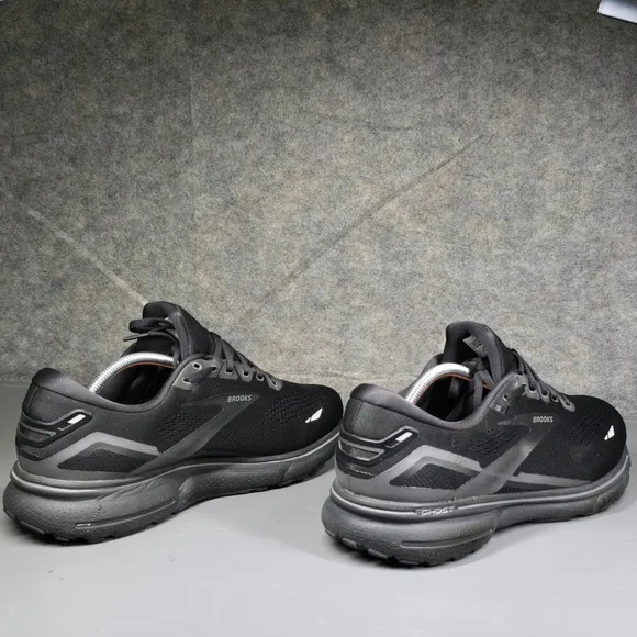 Brooks Ghost 15 Black Running Shoes Men's Size 12 Extra Wide (EE) 1103932E020