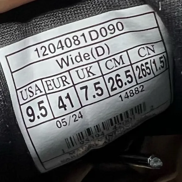 Brooks Glycerin 21 Running Shoes in Black White WIDE Width