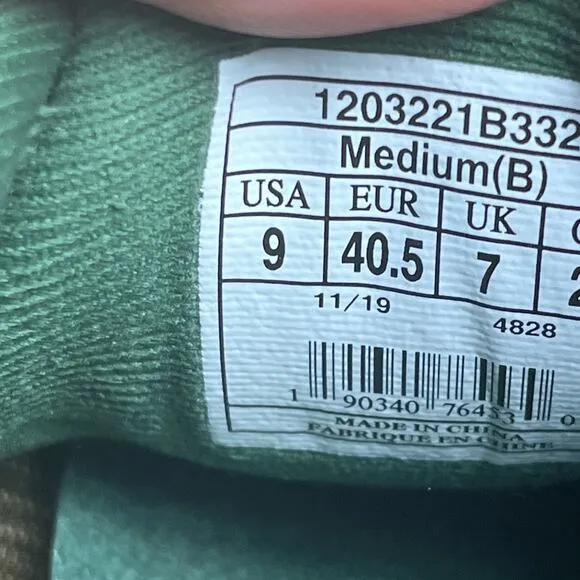 Brooks Shoes Women Size 9 Launch 7 Run Lucky St. Patricks Day Green Gold Shoes