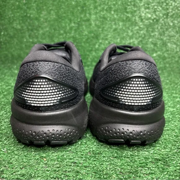 Brooks Women's Ghost 16 Lace Up Running Shoes Black Size 11 Extra Wide 2E - NEW