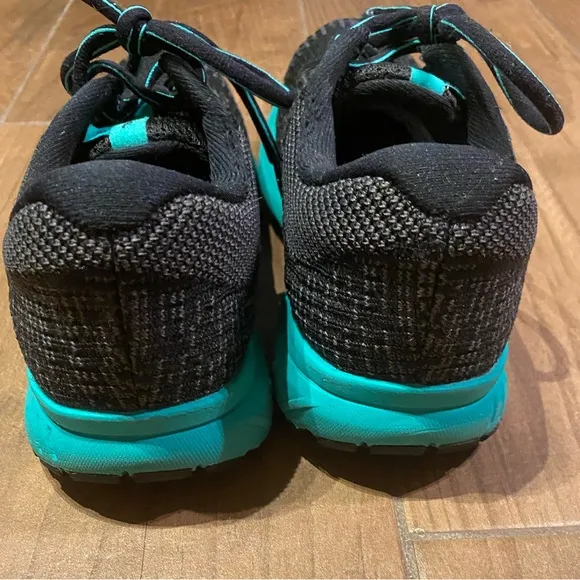 Brooks Womens Revel 3 Running Shoes Lace