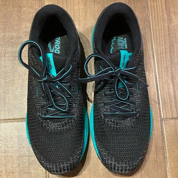 Brooks Womens Revel 3 Running Shoes Lace