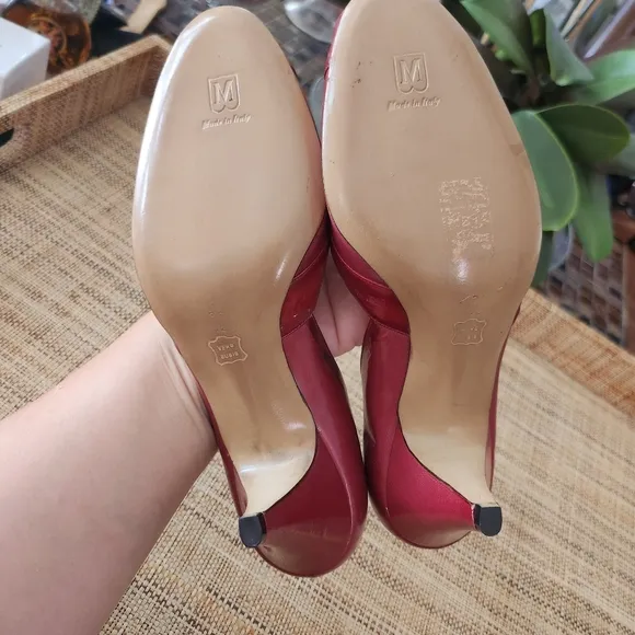 Bruno Magli made in Italy sandals size 36.5