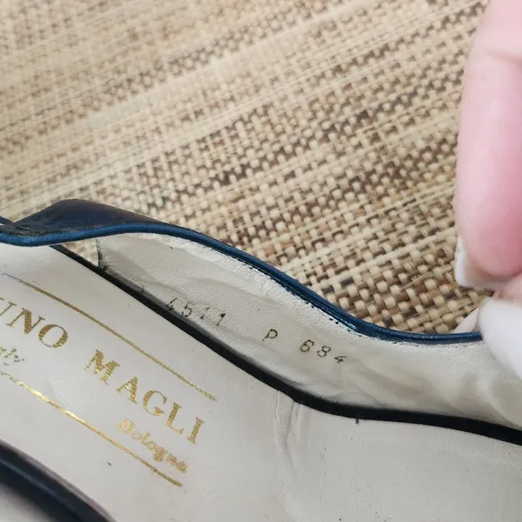 Bruno Magli made in Italy sandals size 36