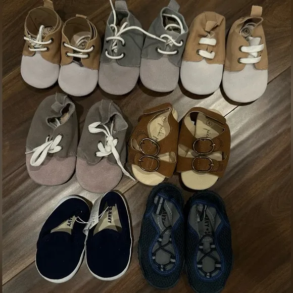 Bundle baby shoes sizes 2-6