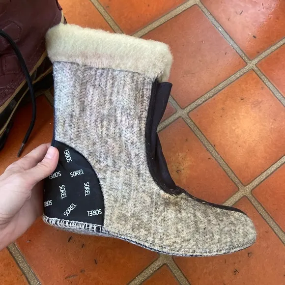 Caribou SOREL Waterproof Boots Size 7