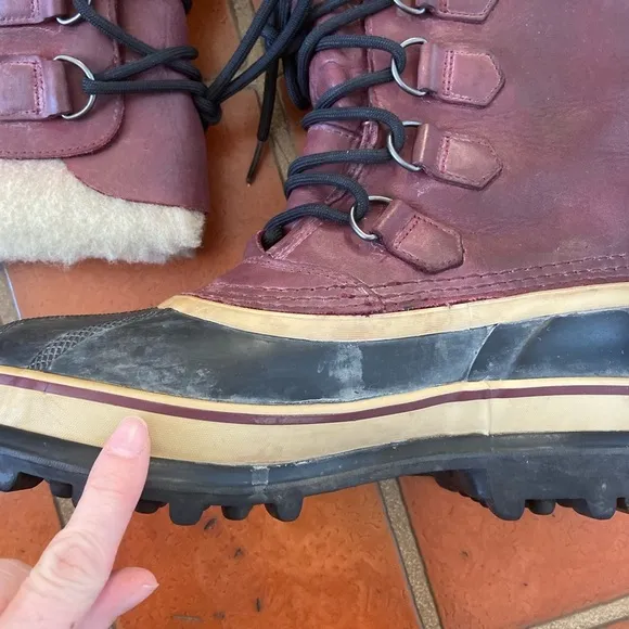 Caribou SOREL Waterproof Boots Size 7