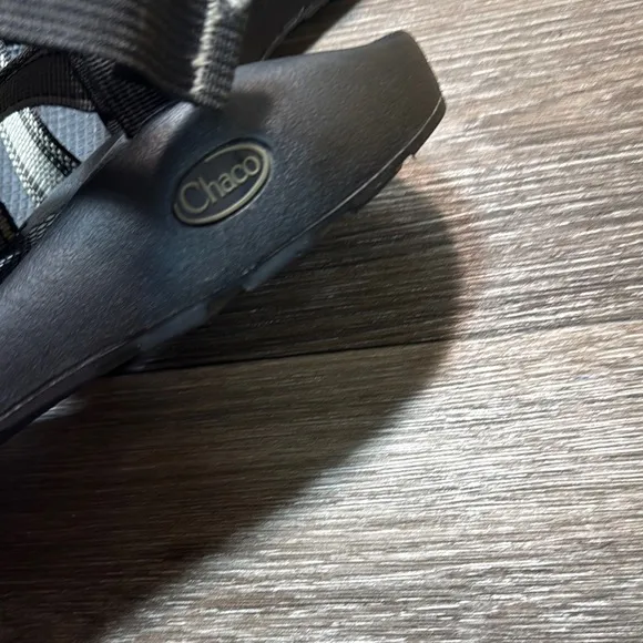 Chaco Black and Gray Strappy Sandals men’s size 12 (b88)