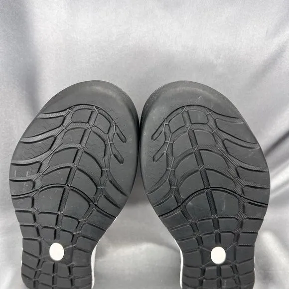 Chaco Women's 7.5 Torrent Pro Water Running Shoes Sneakers Gray Hiking Gorpcore