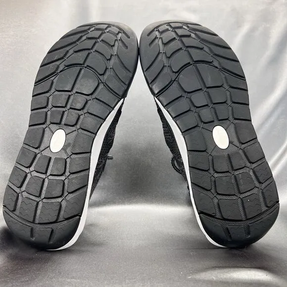 Chaco Women's 7.5 Torrent Pro Water Running Shoes Sneakers Gray Hiking Gorpcore