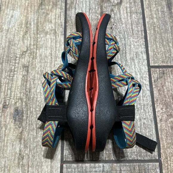 Chaco‎ Women’s Sz 6 Rainbow Strappy ZX2 Sandals