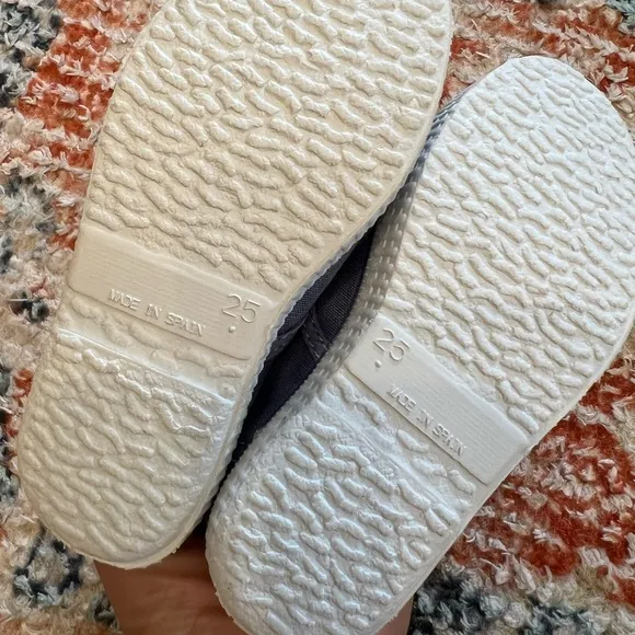 Cienta Washed Denim Slip On Laceless Blue Shoes 24 slightly used and 25 new
