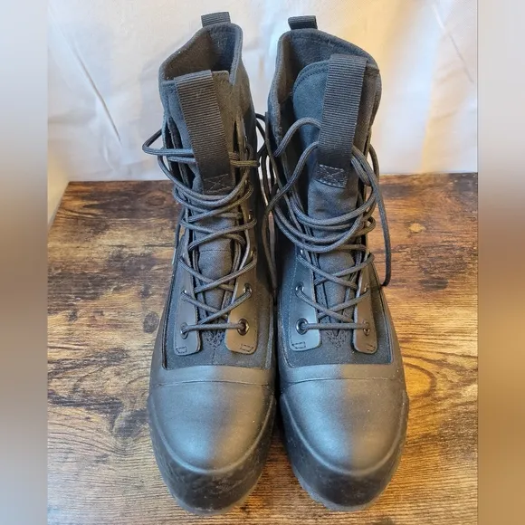 Converse boots