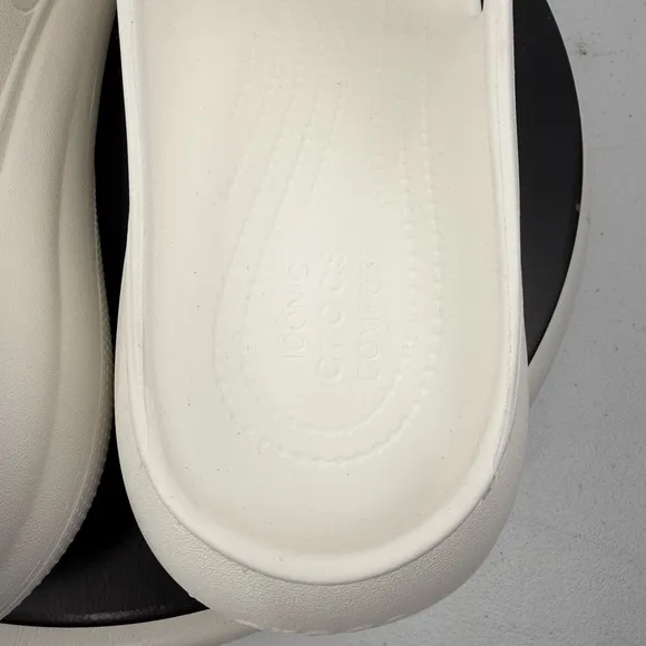 Crocs Classic Crush Sandal White Mens Unisex Slip On Shoes 207670-100 Sz 11 NEW