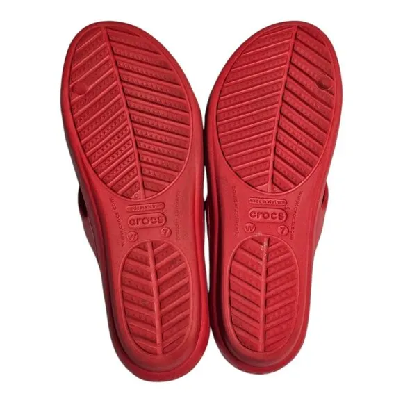 Crocs Sanrah Beveled Circle Sandals Womens 7 Red &amp; Gold Slip On Slide Shoe
