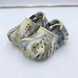 Crocs Toddler Grey Marbled Echo Clog Sandals Size 6C