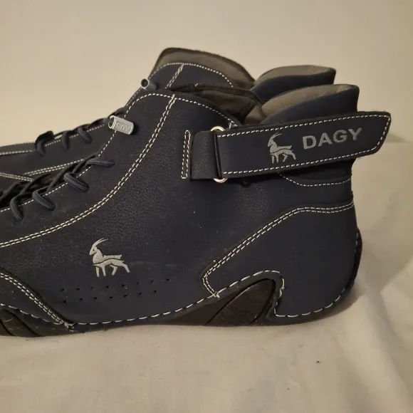 Dagy Blue And Black Men's Athletic Shoes with Sporty Design