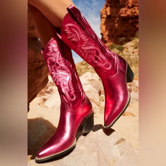 Danilo by Billini Boots, Size 5 NIB