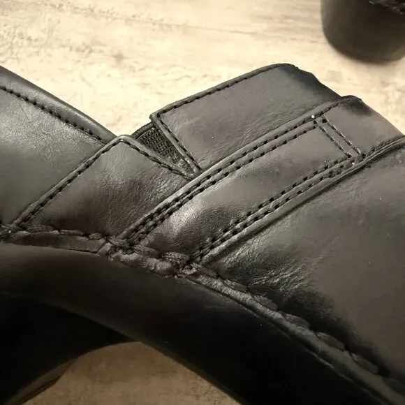Dansko Solstice Women's Black Leather Slip on Button Clog Shoes US Size 7.5 (38)