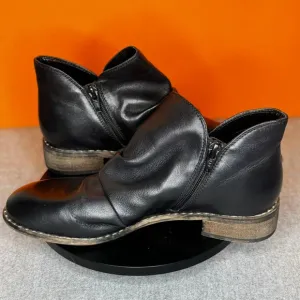 Diba True Rose Mera Black Ankle Folded Leather Boot Size 7 SAMPLE FIT