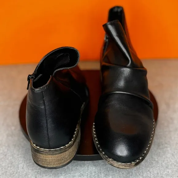 Diba True Rose Mera Black Ankle Folded Leather Boot Size 7 SAMPLE FIT
