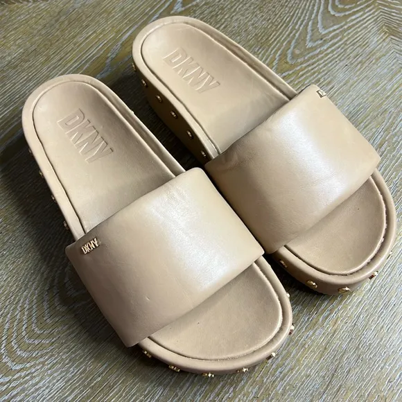 DKNY Tan Sandals 6