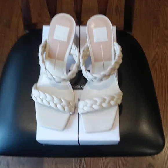 Dolce Vita women's sandals-NEW