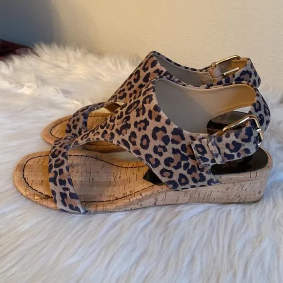 Donald Pliner Dalton T-Strap Wedge Sandals Brown Suede Leopard Print 9.5 NIB