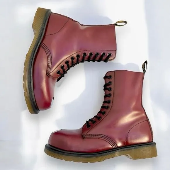 Dr. Doc Martens Maine 6.5 Exposed Steel Toe Cherry Red Smooth LeatherBoots UK4