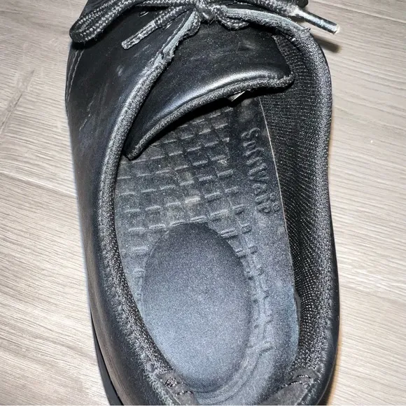Dr. Martens Unisex-Adult 1461 Slip Resistant Oxford Shoes Mens 11/Womens 12