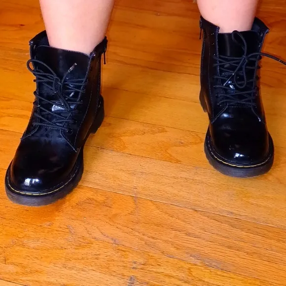 Dr. Martin Waterproof Boys  Black High Top Zippers Boots  2 M