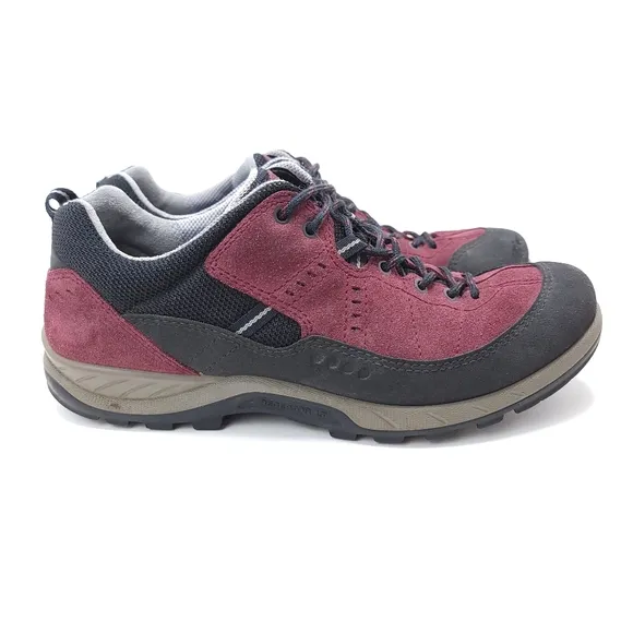 Ecco Shoes Women's Black/Burgundy Gore-Tex Receptor Technology Lace up Size 40