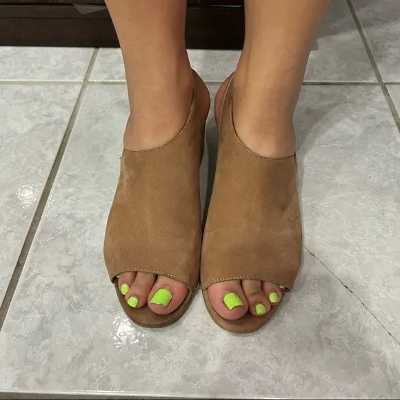 Eillen Fisher Brown Slingback Sandals