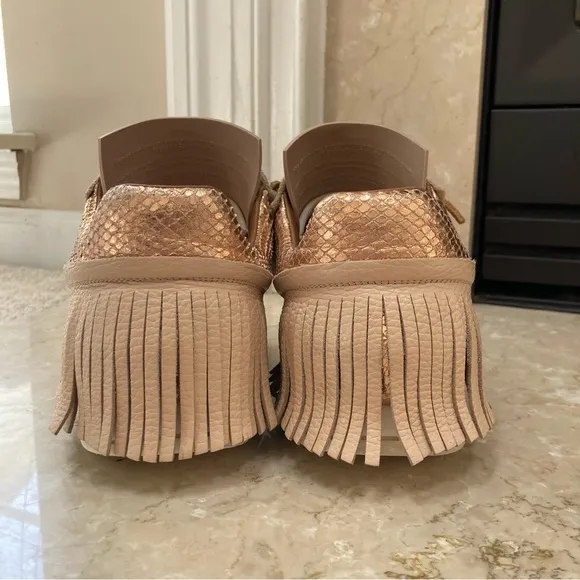 Esse ut Esse Leather Fringe Sneaker in Sand, Size EU 40/US 10, EUC