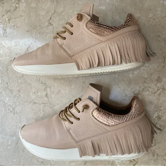 Esse ut Esse Leather Fringe Sneaker in Sand, Size EU 40/US 10, EUC