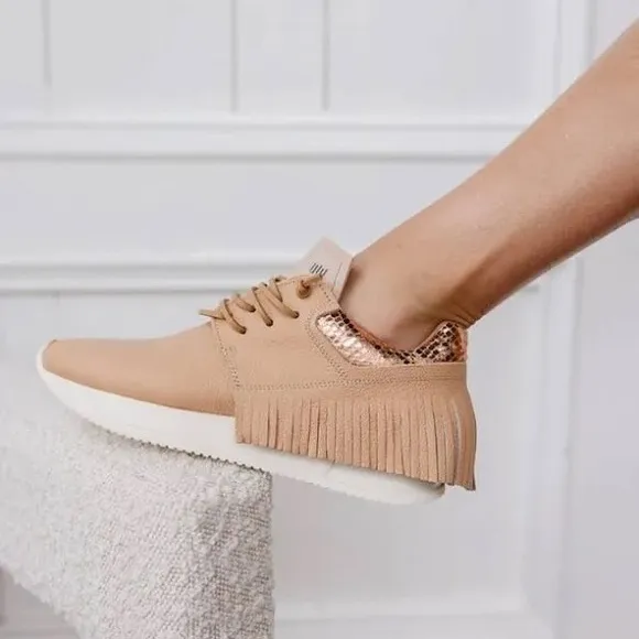 Esse ut Esse Leather Fringe Sneaker in Sand, Size EU 40/US 10, EUC