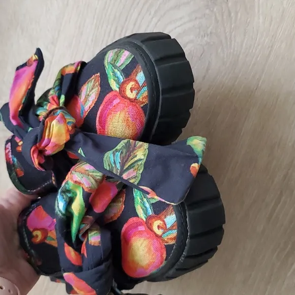 Farm Rio Knotted Bow Tropical Fruit Slide Mules Shoes Sz6.5