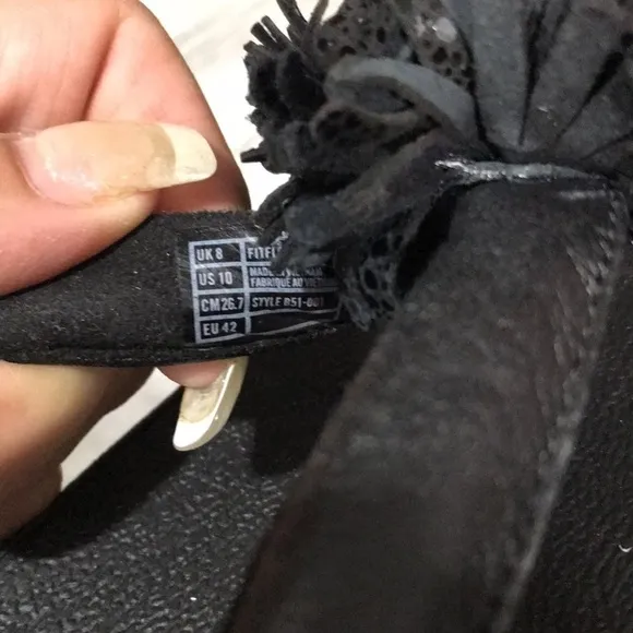 FitFlop ™ Black Leather Flowerball Sandals size 10