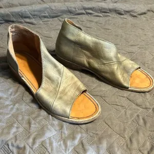 Free People Leather Shoes Mont Blanc size 40/9