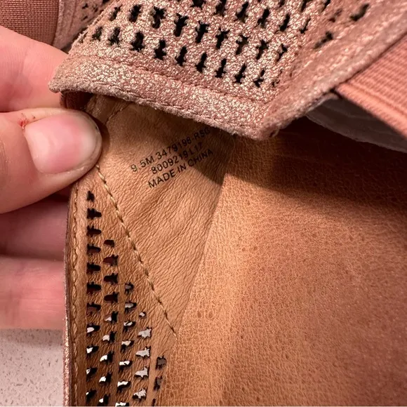 Frye Melanie Perf Leather Mule in Rose Gold size 9.5
