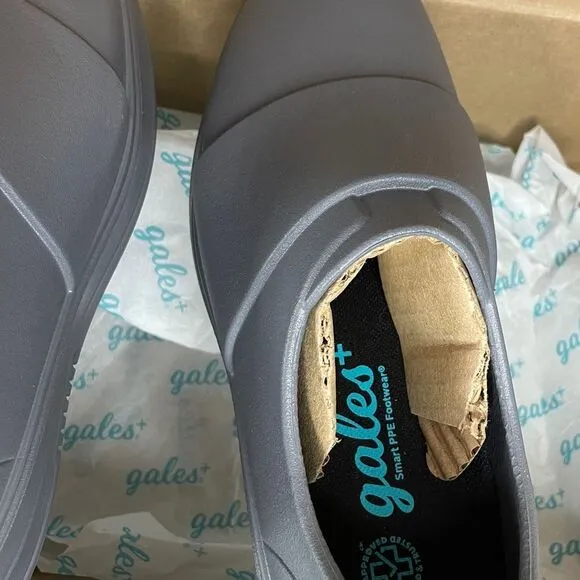 Gales/nurse/lightweight/slip resistant/waterproof slip on shoes