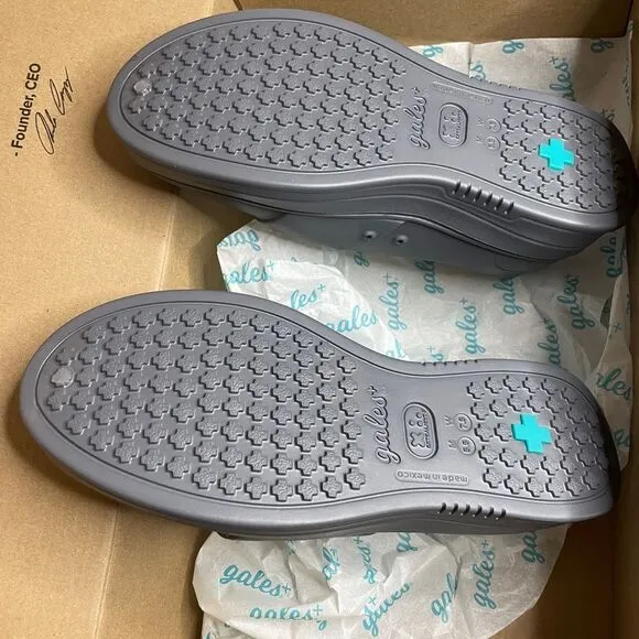 Gales/nurse/lightweight/slip resistant/waterproof slip on shoes