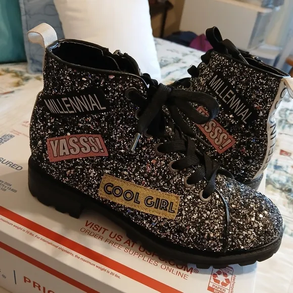 🌎GLITTER ankle boots excellent condition 3