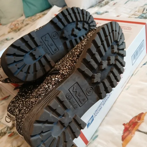 🌎GLITTER ankle boots excellent condition 3