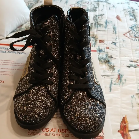 🌎GLITTER ankle boots excellent condition 3