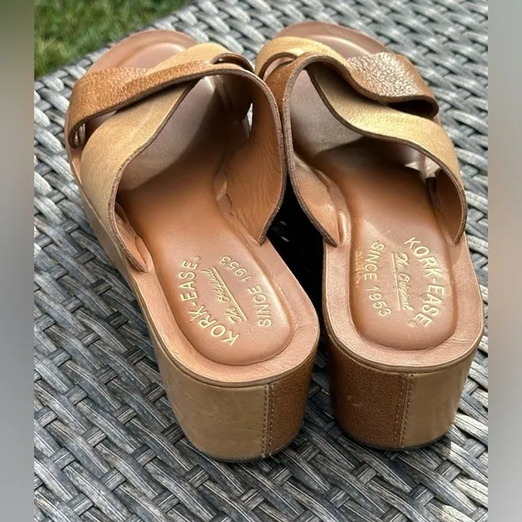 Gorgeous Kork Ease platform sandals - size 7!