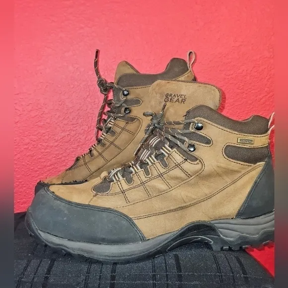Gravel Gear Men's size 14W Genuine Leather Steel Toe Hiker Boots